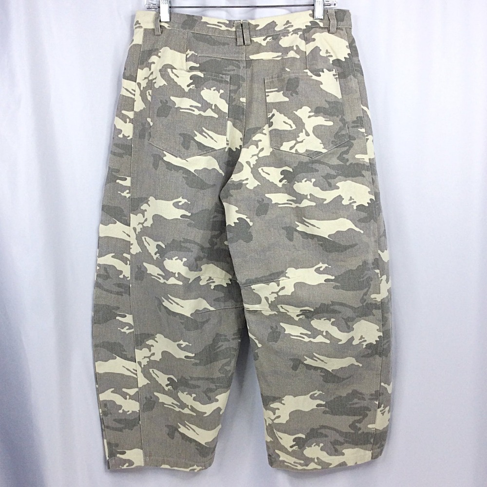 Urban Daizy Barrel Leg Crop Camo Jeans Women's Size Large Gray Ivory High Waist - Picture 2 of 7